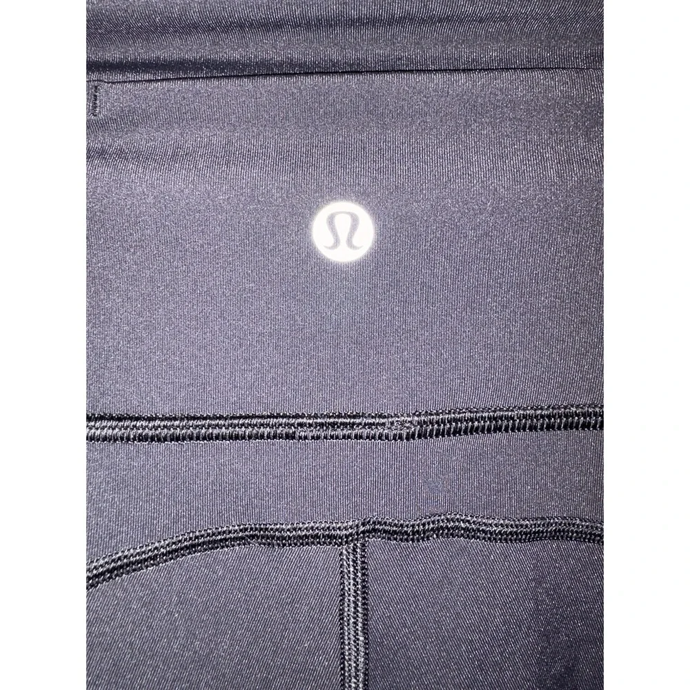 Lululemon‎ Athletica Black White M Cropped Mesh Leggings Women's Activewear